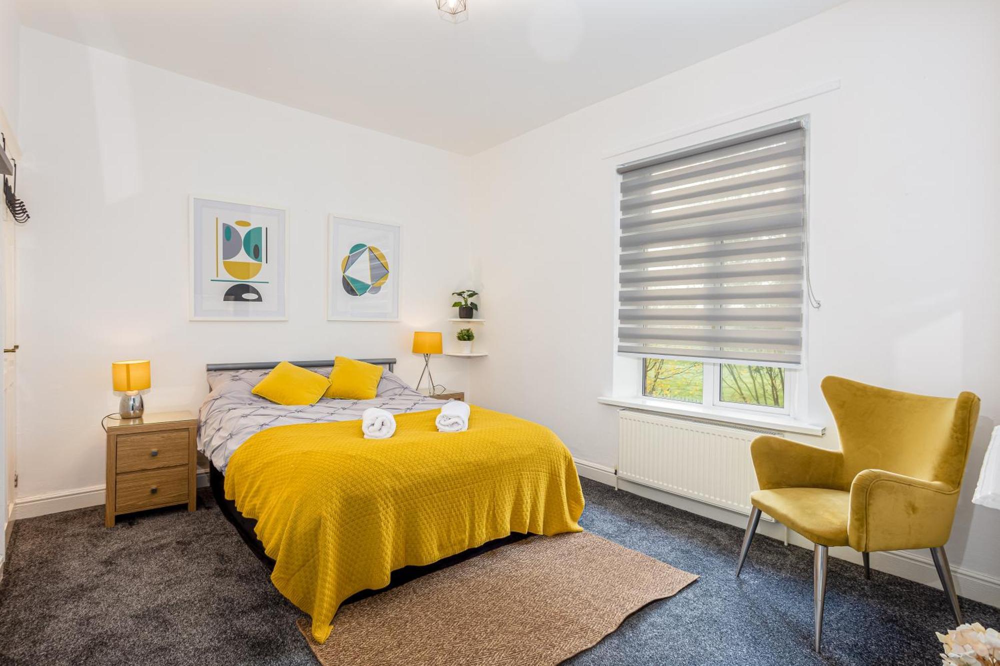 Coronation House By Yourstays - 3 Bedroom House In Newcastle-Under-Lyme Stoke-on-Trent Exteriér fotografie