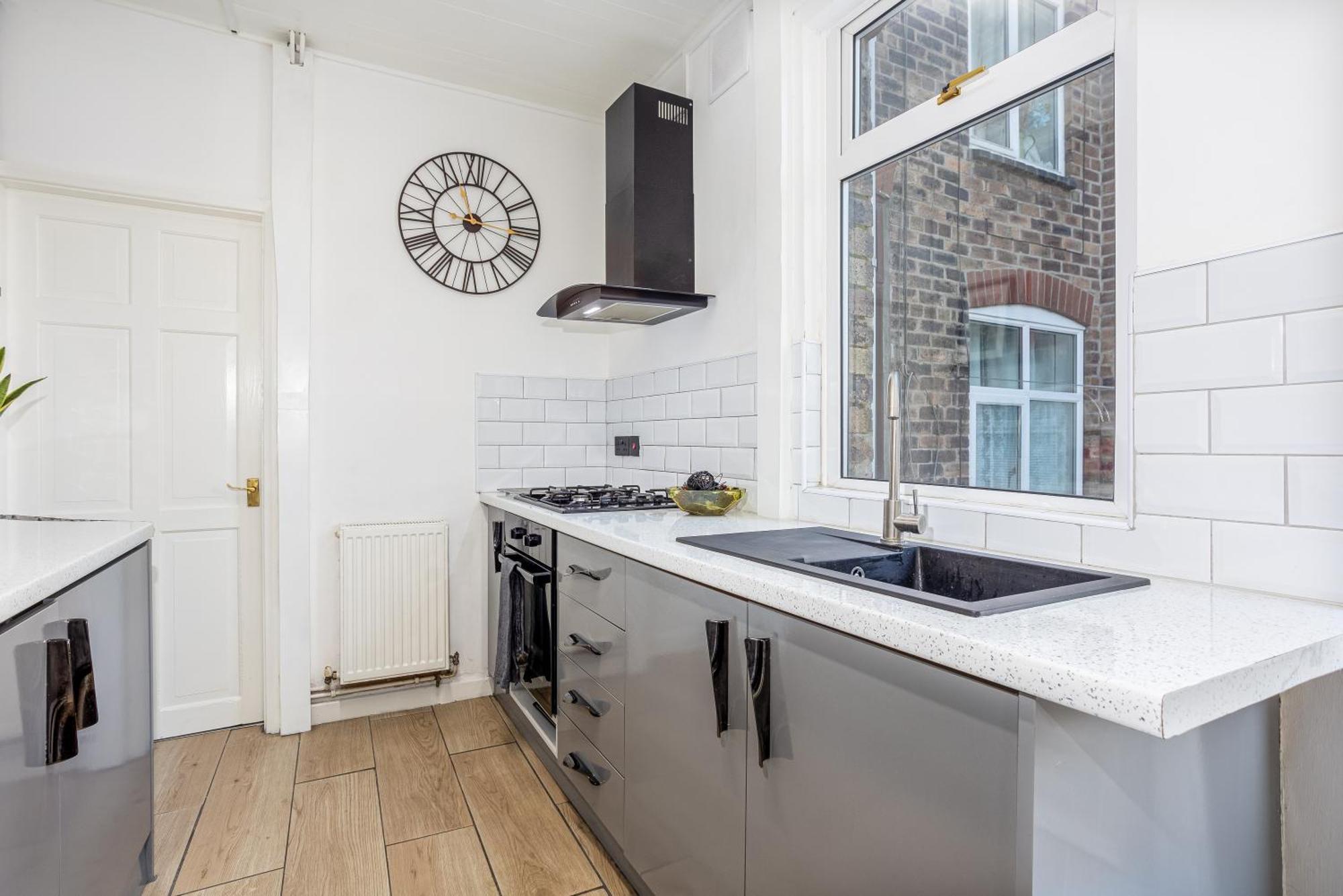 Coronation House By Yourstays - 3 Bedroom House In Newcastle-Under-Lyme Stoke-on-Trent Exteriér fotografie