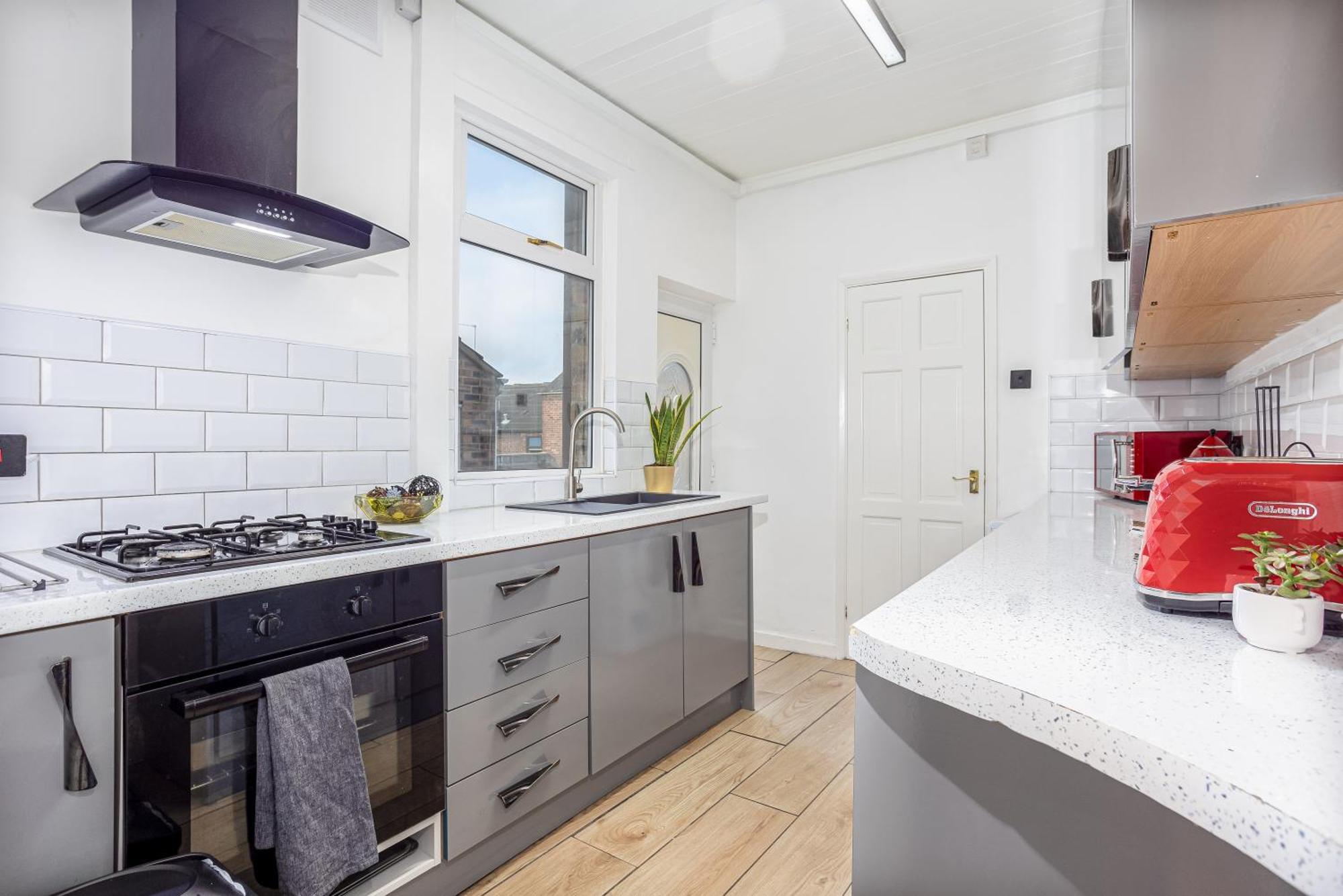 Coronation House By Yourstays - 3 Bedroom House In Newcastle-Under-Lyme Stoke-on-Trent Exteriér fotografie